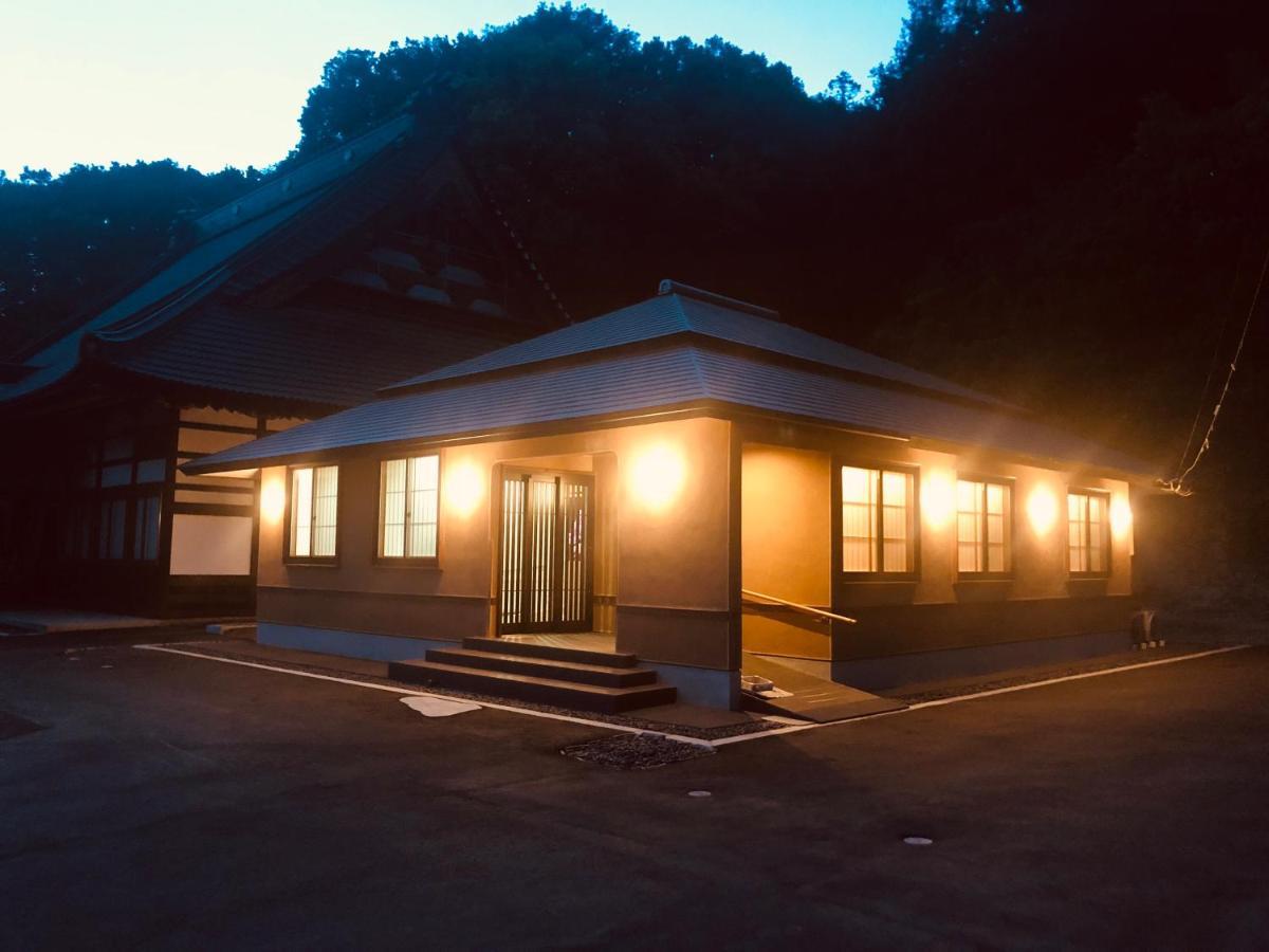 Ryutakuzenji 宿坊 Takasaki Exterior foto